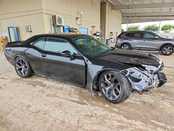 2C3CDZBT1KH629511 — 2019 Dodge Challenger, фото 4 с аукциона Copart, Передняя часть