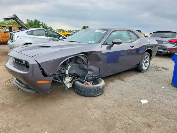 2C3CDZAG5LH105459 — 2020 Dodge Challenger, Передняя часть (Front End), фото до ремонта
