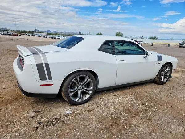2C3CDZBT2LH118522 — 2020 Dodge Challenger, фото 3 с аукциона Copart, Подтопление
