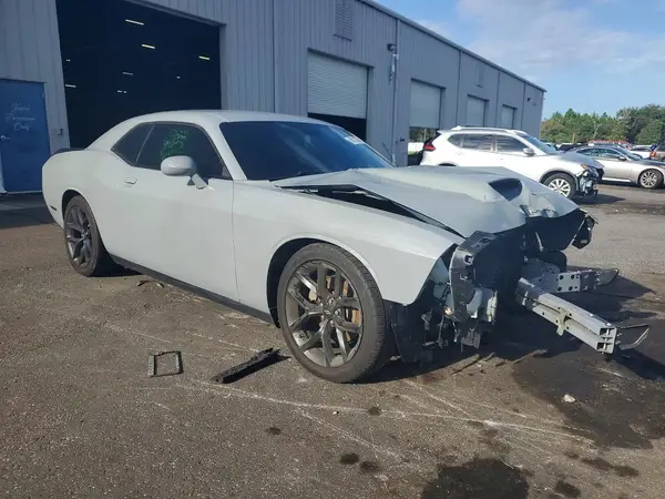 2C3CDZJG5NH238581 — 2022 Dodge Challenger, фото 4 с аукциона Copart, Передняя часть
