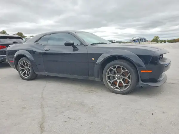 2C3CDZFJ4NH229813 — 2022 Dodge Challenger, фото 4 с аукциона Copart, Мелкие вмятины и царапины