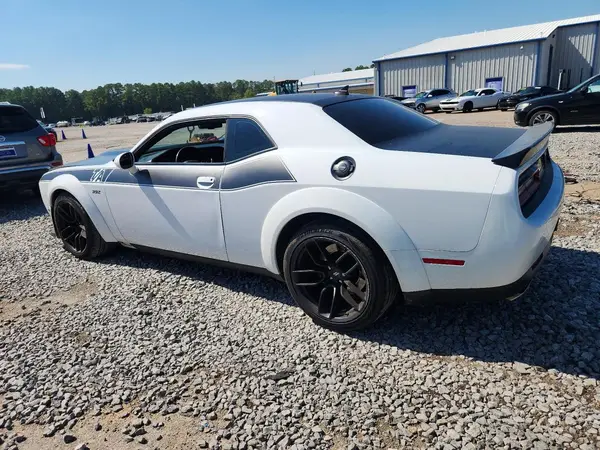 2C3CDZFJ2PH688616 — 2023 Dodge Challenger, фото 2 с аукциона Copart, Передняя часть