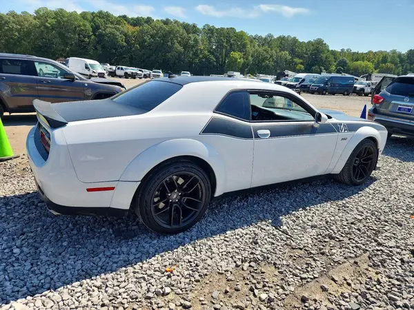 2C3CDZFJ2PH688616 — 2023 Dodge Challenger, фото 3 с аукциона Copart, Передняя часть