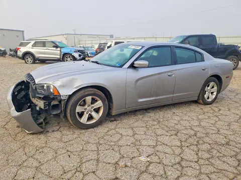 2C3CDXBG6DH605957 — 2013 Dodge Charger, Передняя часть (Front End), фото до ремонта