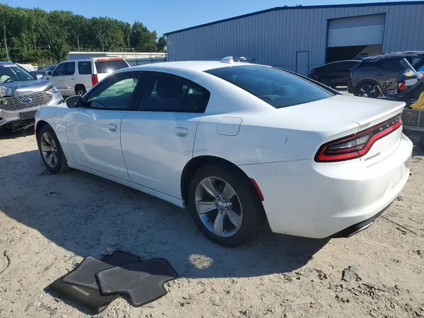 2C3CDXHG5GH204721 — 2016 Dodge Charger, фото 2 с аукциона Copart, Подтопление