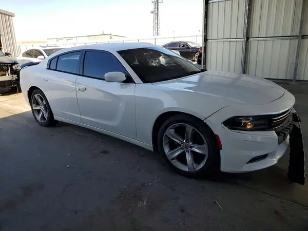 2C3CDXBG0HH505200 — 2017 Dodge Charger, фото 4 с аукциона Copart, Передняя часть