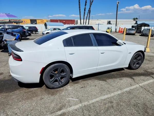 2C3CDXBGXHH539595 — 2017 Dodge Charger, фото 3 с аукциона Copart, Передняя часть