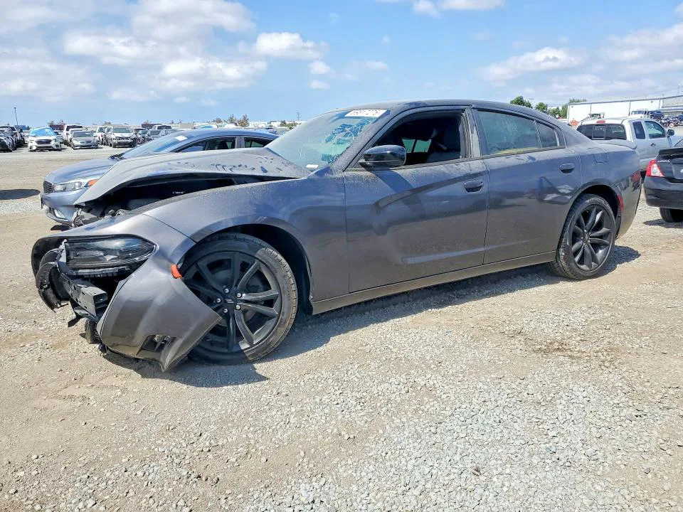 2018 Dodge Charger VIN 2C3CDXHG3JH253276 фото 1