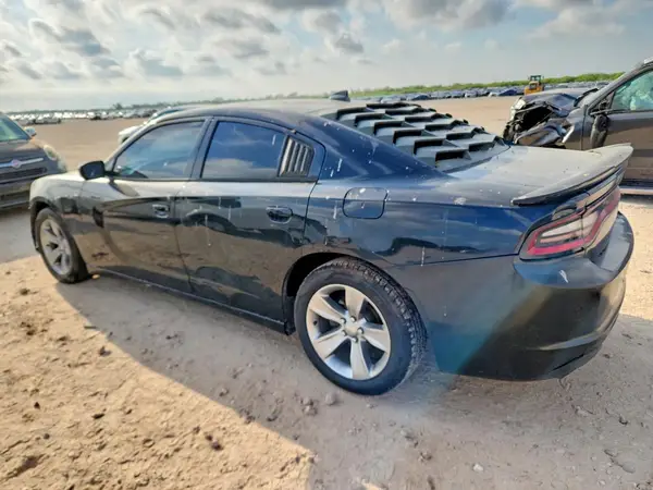 2C3CDXHG3JH133655 — 2018 Dodge Charger, фото 2 с аукциона Copart 09.10.2026, Подтопление