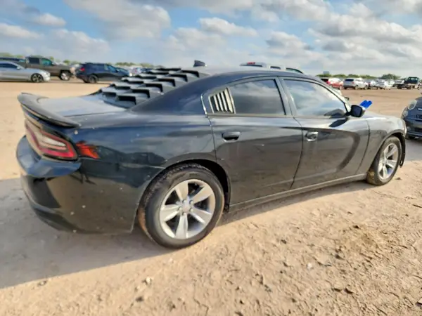 2C3CDXHG3JH133655 — 2018 Dodge Charger, фото 3 с аукциона Copart 09.10.2026, Подтопление