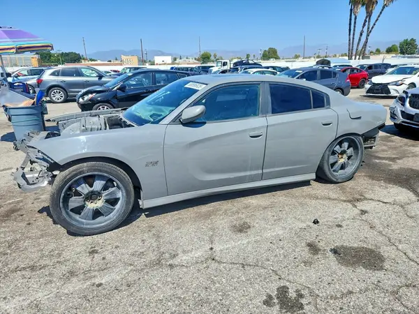 2C3CDXGJ6KH692373 — 2019 Dodge Charger, Вандализм (Vandalism), фото до ремонта