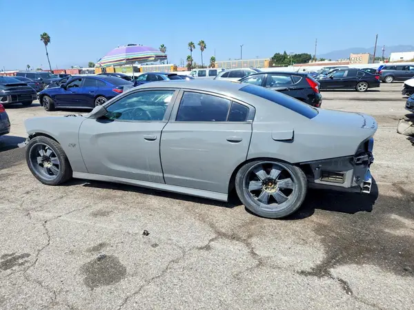 2C3CDXGJ6KH692373 — 2019 Dodge Charger, фото 2 с аукциона Copart, Вандализм