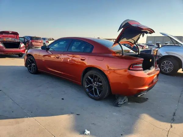 2C3CDXBG5MH574460 — 2021 Dodge Charger, фото 2 с аукциона Copart, Передняя часть