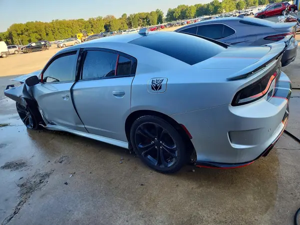 2C3CDXCT5NH119055 — 2022 Dodge Charger, фото 2 с аукциона Copart 01.10.2026, Передняя часть