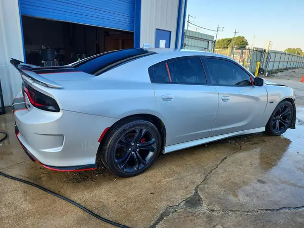 2C3CDXCT5NH119055 — 2022 Dodge Charger, фото 3 с аукциона Copart 01.10.2026, Передняя часть