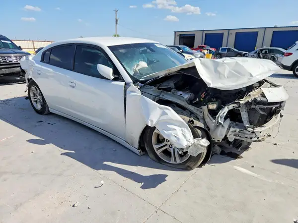 2C3CDXBG5NH225378 — 2022 Dodge Charger, фото 4 с аукциона Copart, Передняя часть