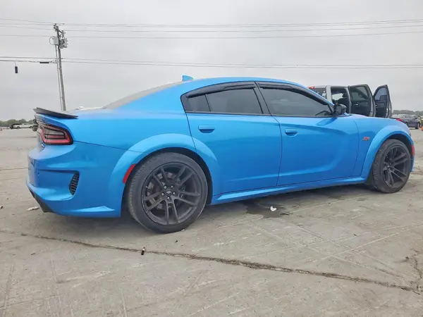2C3CDXGJXPH635536 — 2023 Dodge Charger, фото 3 с аукциона Copart, Подтопление