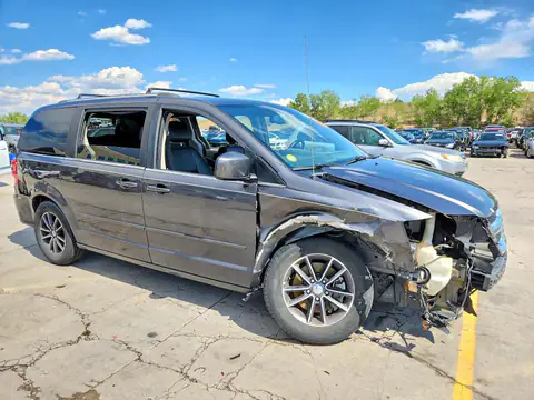 2C4RDGCG1HR780833 — 2017 Dodge Grand Caravan, фото 4 с аукциона Copart 14.10.2026, Передняя часть