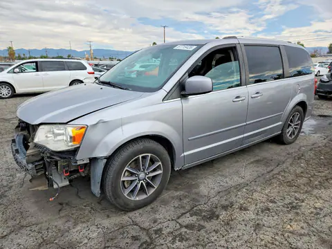 2C4RDGCG6HR806066 — 2017 Dodge Grand Caravan, Передняя часть (Front End), фото до ремонта