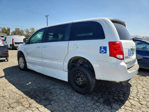 2017 Dodge Grand Caravan VIN 2C4RDGBG5HR768024 фото 2