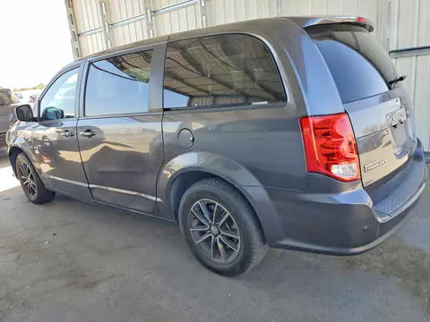 2018 Dodge Grand Caravan VIN 2C4RDGBG1JR135154 фото 2