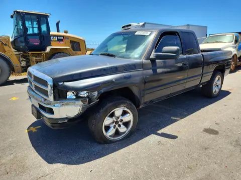 1B7HC13Y4VJ616710 — 1997 Dodge RAM 1500, Передняя часть (Front End), фото до ремонта