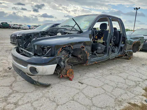 1D7HU18D74S582652 — 2004 Dodge RAM 1500, Разукомплектован (Stripped), фото до ремонта
