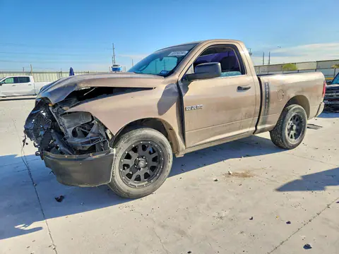 3D7JB1EK0AG107664 — 2010 Dodge RAM 1500, Передняя часть (Front End), фото до ремонта