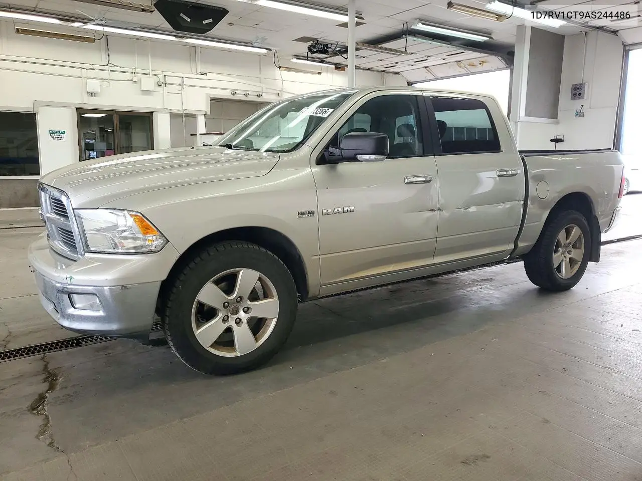 2010 Dodge Ram 1500 VIN 1D7RV1CT9AS244486 фото 1