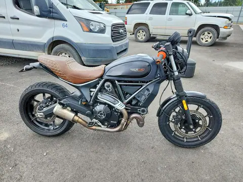 ML0KAFPMXNT004919 — 2022 Ducati Scrambler, Передняя часть (Front End), фото до ремонта