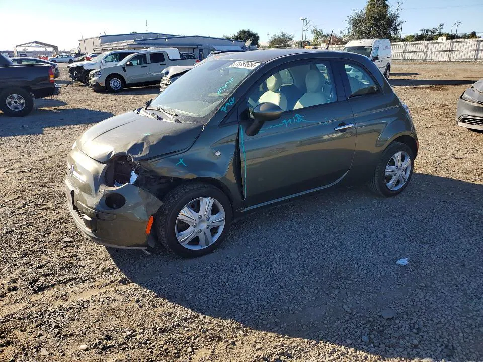 2015 Fiat 500 VIN 3C3CFFAR4FT562141 фото 1