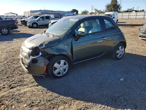 3C3CFFAR4FT562141 — 2015 Fiat 500, Передняя часть (Front End), фото до ремонта