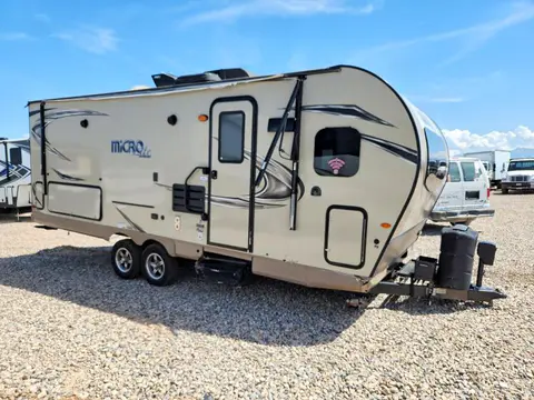 4X4TFLA25KD424292 — 2019 Flagstaff By Forest Micro Lite Series M-, Опрокидывание (Rollover), фото до ремонта