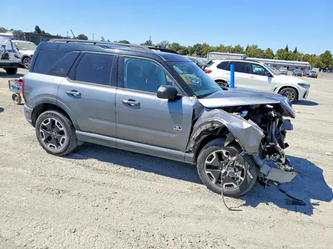 2021 Ford Bronco Sport VIN 3FMCR9C61MRA37731 фото 4
