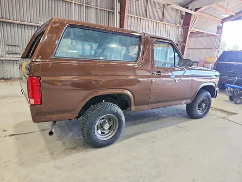1983 FORD BRONCO VIN 1FMEU15F2DLA60052 фото 3