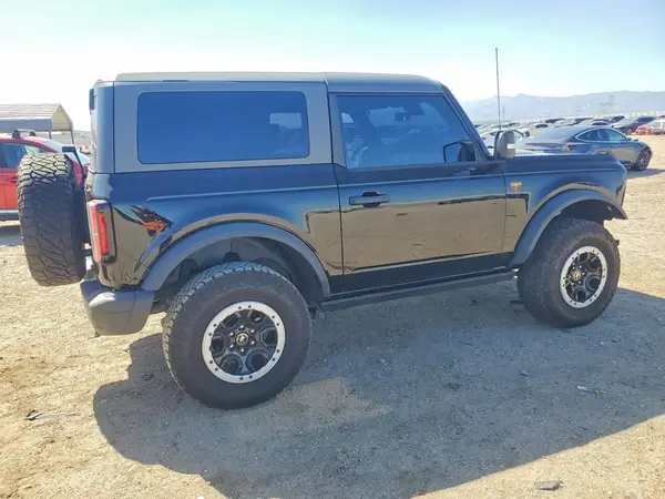 1FMDE5CP2MLA69474 — 2021 Ford Bronco, фото 3 с аукциона Copart, Передняя часть