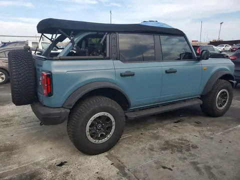 2022 Ford Bronco VIN 1FMEE5DH3NLA84840 фото 3