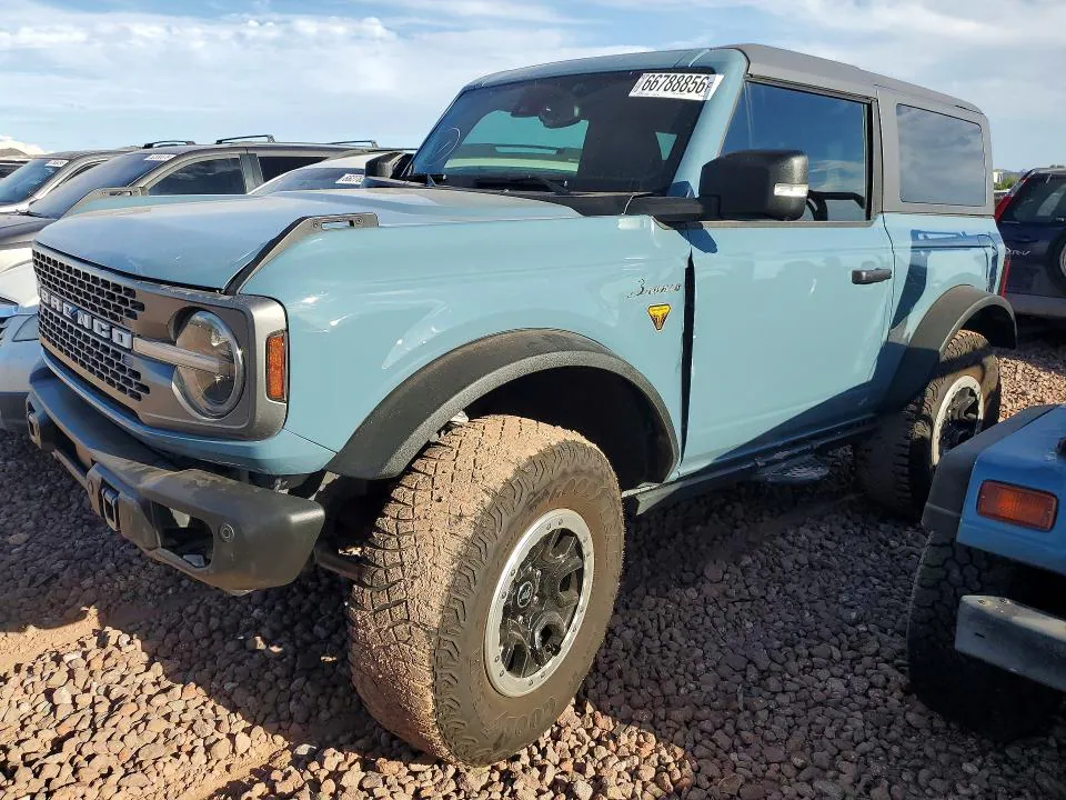 2022 Ford Bronco VIN 1FMDE5CPXNLB43645 фото 1