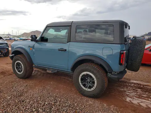 2022 Ford Bronco VIN 1FMDE5CPXNLB43645 фото 2