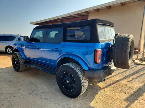 1FMDE5BH6NLA75208 — 2022 Ford Bronco, фото 2 с аукциона Copart 30.09.2026, Передняя часть