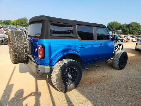 1FMDE5BH6NLA75208 — 2022 Ford Bronco, фото 3 с аукциона Copart 30.09.2026, Передняя часть
