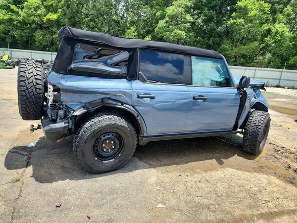 1FMEE5BP0PLB31030 — 2023 Ford Bronco, фото 3 с аукциона Copart 08.10.2026, Передняя часть