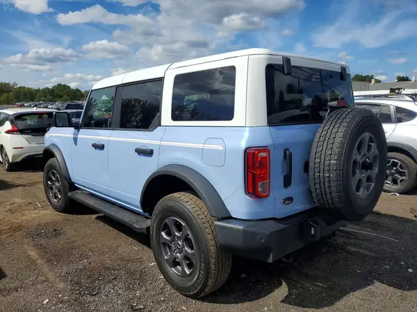1FMDE5BH3PLB95566 — 2023 Ford Bronco, фото 2 с аукциона Copart, Передняя часть