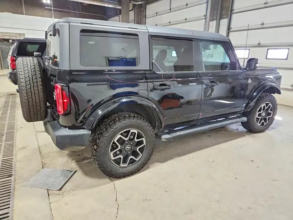 1FMEE5DPXPLB84265 — 2023 Ford Bronco, фото 3 с аукциона Copart, Передняя часть