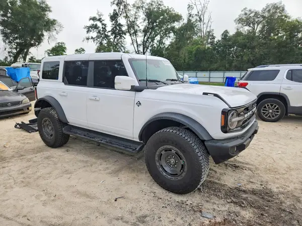 1FMEE8BP3SLB16581 — 2025 Ford Bronco, фото 4 с аукциона Copart, Задняя часть