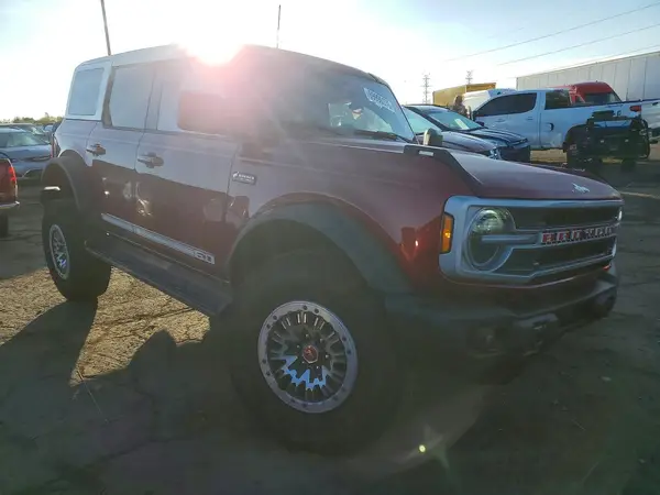 1FMEE8BP9TLB25416 — 2026 Ford Bronco, фото 4 с аукциона Copart, Боковая часть