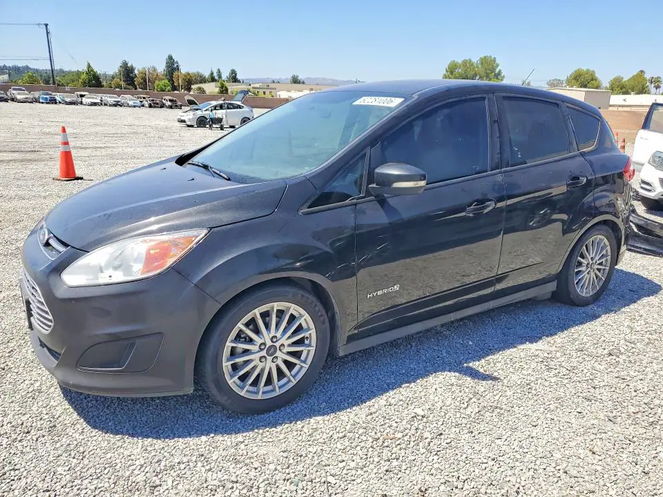 1FADP5AU6FL119339 Ford C-MAX 2015 — повреждение Мелкие вмятины и царапины, фото до ремонта