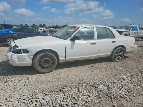 2FABP7BV8BX106647 — 2011 Ford Crown Victoria, Передняя часть (Front End), фото до ремонта