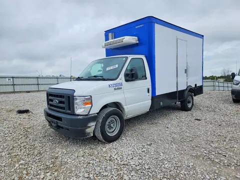 1FDWE3FK1PDD32050 — 2023 Ford E350, Мелкие вмятины и царапины (Minor Dent/Scratches), фото до ремонта