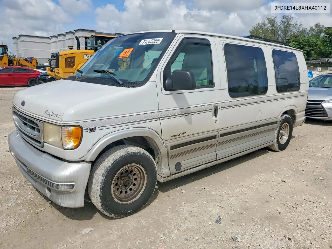 1999 Ford E150 VIN 1FDRE14L8XHA40112 фото 1